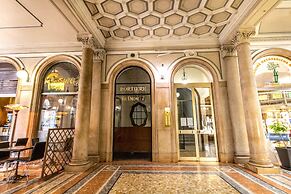 JOIVY Lovely Studio For 2 W/Balcony Near Duomo