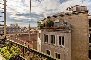 JOIVY Lovely Studio For 2 W/Balcony Near Duomo