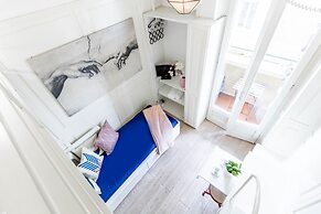 JOIVY Lovely Studio For 2 W/Balcony Near Duomo