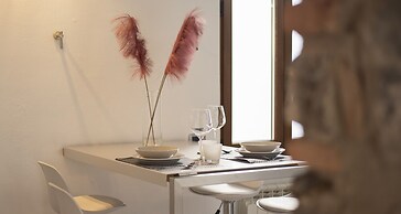 JOIVY Cosy Apt in Como Centre