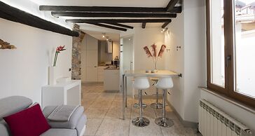 JOIVY Cosy Apt in Como Centre