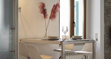 JOIVY Cosy Apt in Como Centre