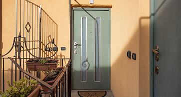 JOIVY Cosy Apt in Como Centre