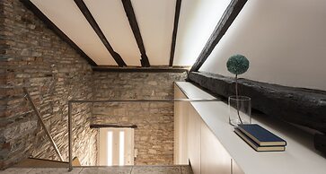 JOIVY Cosy Apt in Como Centre