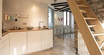 JOIVY Cosy Apt in Como Centre