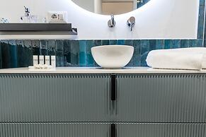 JOIVY Lovely Flat For 2, Quiet Street Near Centre