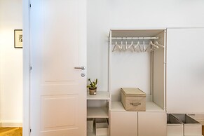 JOIVY Lovely Flat For 2, Quiet Street Near Centre