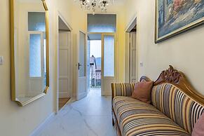 JOIVY Fabulous Apartments In Cernobbio