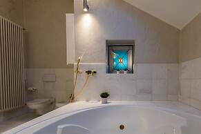 JOIVY Fabulous Apartments In Cernobbio