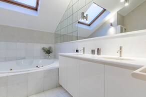 JOIVY Fabulous Apartments In Cernobbio