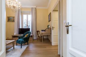 JOIVY Fabulous Apartments In Cernobbio