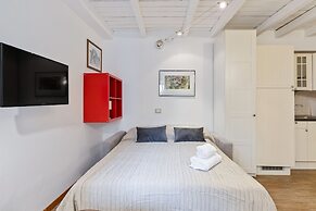 JOIVY Beautiful Studio For 2 Near Sempione Park