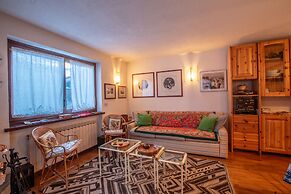 JOIVY Family Apartment, near Ski Lifts, In Courmayeur