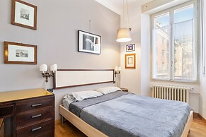 JOIVY Warm Flat For 3 In Isola, 10 Min To Centre