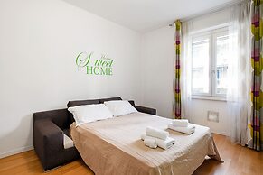 JOIVY Lovely Flat For 4 W/Balcony Near Porta Romana