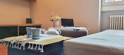 JOIVY Trendy 1-Bed Flat, Easy Access To Centre