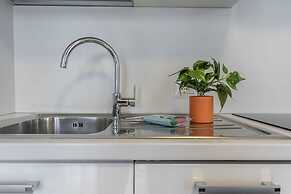 JOIVY Superb Flat For 4 W/Balcony Near Milano Centrale