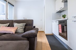 JOIVY Superb Flat For 4 W/Balcony Near Milano Centrale
