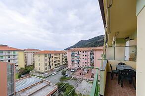 JOIVY Family Flat W/Terrace & Parking Near Beach