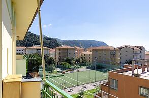 JOIVY Family Flat W/Terrace & Parking Near Beach