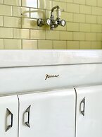 JOIVY Family Flat W/Terrace & Parking Near Beach