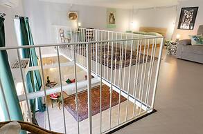 JOIVY Superb Flat Near Ch. Columbus' House