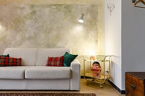 JOIVY Superb Flat Near Ch. Columbus' House