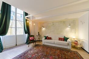 JOIVY Superb Flat Near Ch. Columbus' House