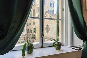 JOIVY Superb Flat Near Ch. Columbus' House