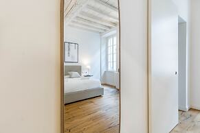 JOIVY Fulcorina Spiga Modern flat next to the Duomo