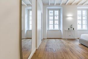 JOIVY Fulcorina Spiga Modern flat next to the Duomo