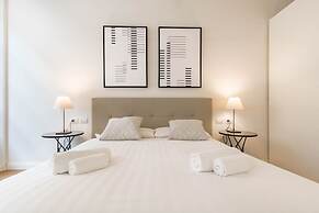 JOIVY Fulcorina Spiga Modern flat next to the Duomo