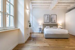 JOIVY Fulcorina Spiga Modern flat next to the Duomo