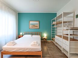 JOIVY Bright Flat W/2 Balconies & Sea View