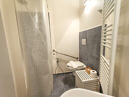 JOIVY Bright Flat W/2 Balconies & Sea View