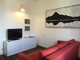 JOIVY Stylish Apt in Centre of Cernobbio