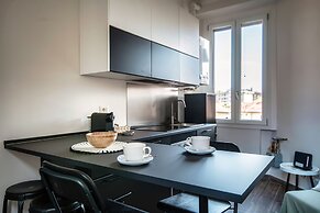 JOIVY Stylish Flat, 5-Minute Metro Trip To Centre