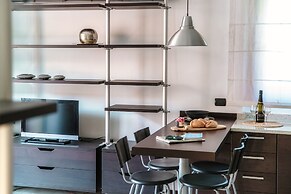 JOIVY Splendid Flat W/Terrace Near Lake Como