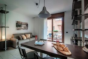 JOIVY Splendid Flat W/Terrace Near Lake Como