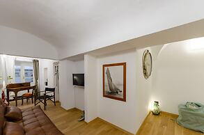 JOIVY Cute Flat Near The Aquarium