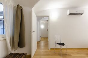 JOIVY Cute Flat Near The Aquarium