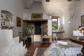 JOIVY Presents Badia Ardenga