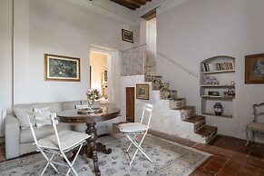 JOIVY Presents Badia Ardenga