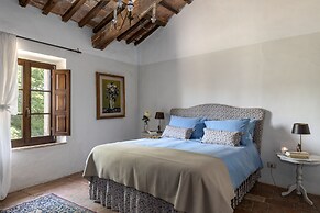 JOIVY Presents Badia Ardenga