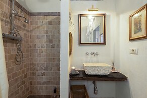 JOIVY Presents Badia Ardenga