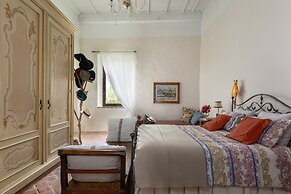 JOIVY Presents Badia Ardenga