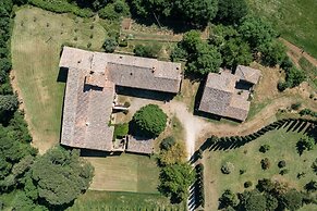 JOIVY Presents Badia Ardenga