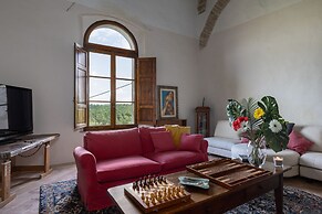 JOIVY Presents Badia Ardenga