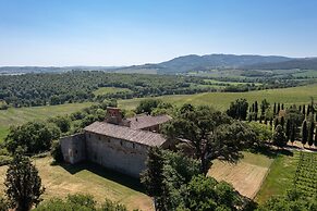 JOIVY Presents Badia Ardenga