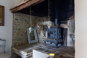 JOIVY Presents Badia Ardenga